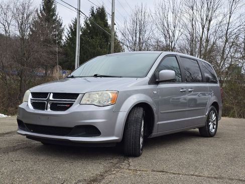 Used 2014 Dodge Grand Caravan SE image 6
