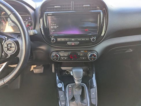Certified 2021 Kia Soul EX image 12