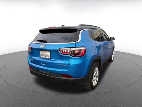 Used 2025 Jeep Compass Limited image 14