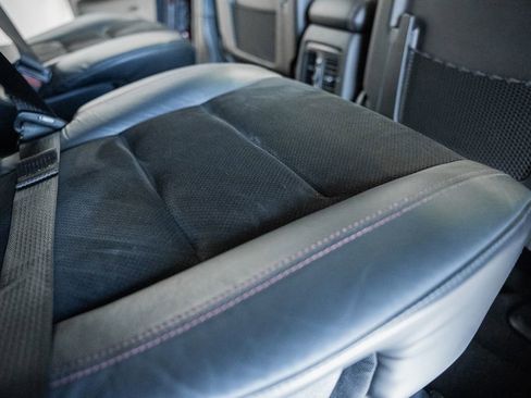 Used 2022 Dodge Durango R/T w/ Blacktop Package image 42