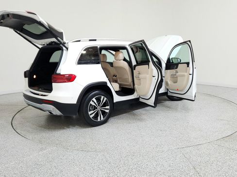Certified 2025 Mercedes-Benz GLB 250 image 7