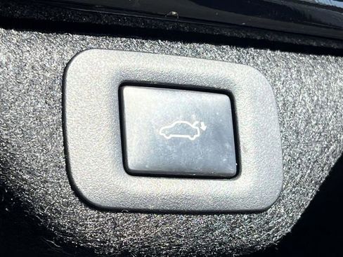 Used 2020 Lexus ES 300h Ultra Luxury w/ Accessory Package image 13