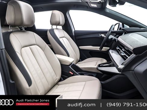 Used 2022 Audi Q4 e-tron Prestige image 8