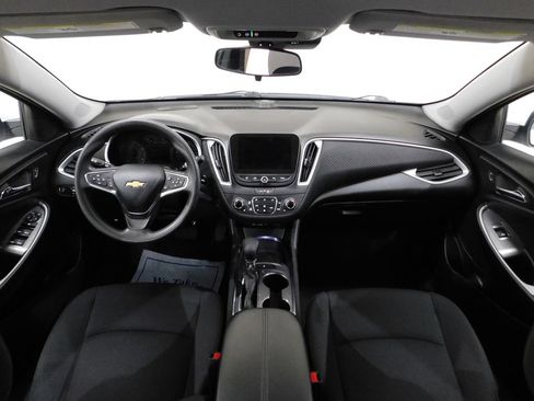 Used 2023 Chevrolet Malibu LT FWD image 28
