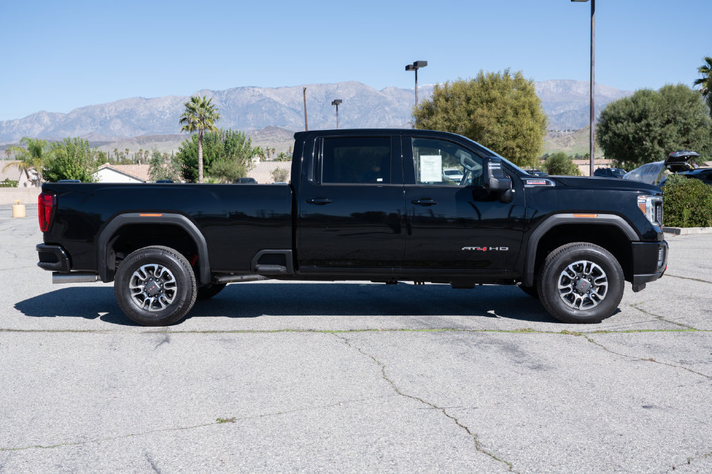 Used 2023 GMC Sierra 2500 AT4 AWD/4WD image 4