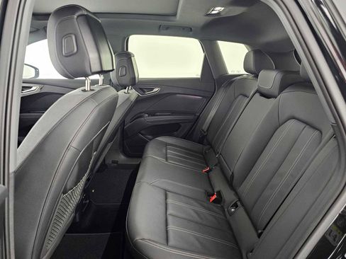 Used 2024 Audi Q4 e-tron Premium Plus w/ Premium Plus image 17