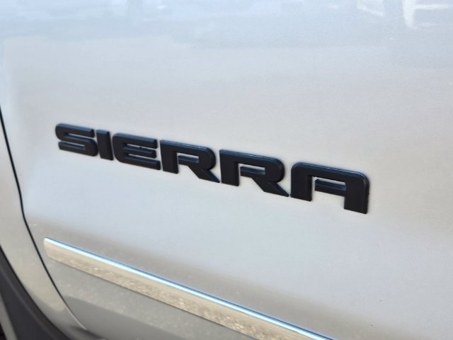 Used 2018 GMC Sierra 1500 SLT AWD/4WD image 10