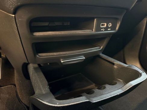 Used 2020 Chrysler Pacifica Touring-L w/ Advanced Safetytec Group image 21