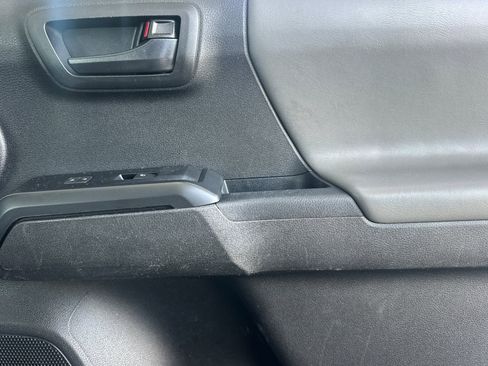 Certified 2022 Toyota Tacoma SR w/ SR Convenience Package RWD image 19