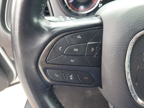 Used 2023 Dodge Challenger SXT image 17