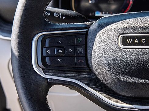 Used 2023 Jeep Wagoneer Series II w/ Convenience Group I image 9