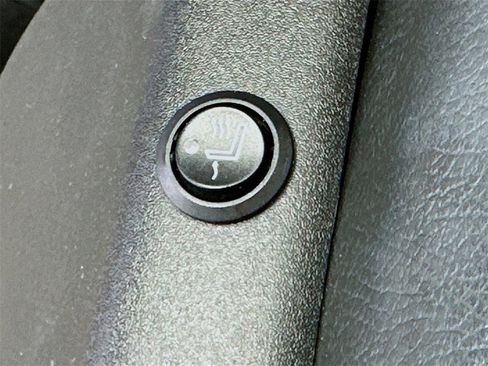 Used 2018 Chrysler Pacifica Touring Plus w/ Tire & Wheel Group image 19