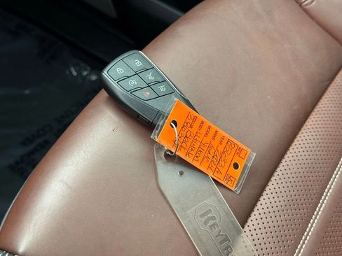 Used 2024 GMC Yukon Denali Ultimate image 36