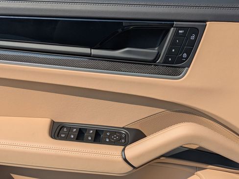 New 2025 Porsche Cayenne Turbo AWD/4WD image 13