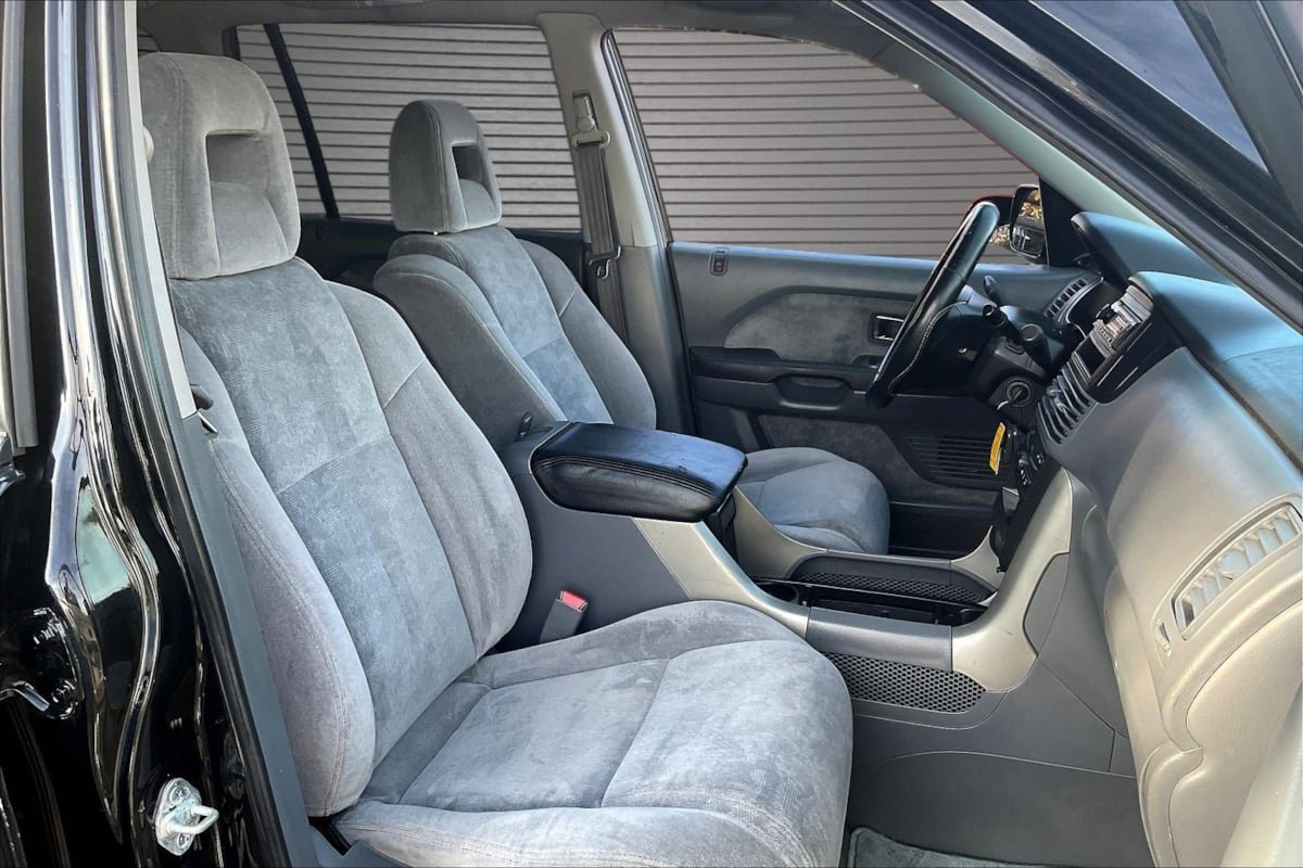 Used 2004 Honda Pilot EX image 27