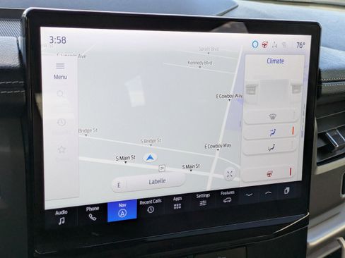 Used 2024 Ford Expedition XLT image 27