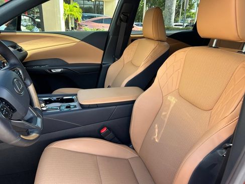 Used 2026 Lexus RX 350 Premium w/ Accessory Package (Z1) FWD image 14