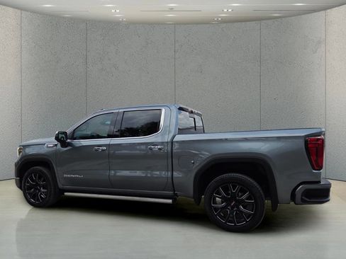 Used 2021 GMC Sierra 1500 Denali w/ Denali Ultimate Package AWD/4WD image 8