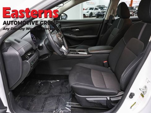 Used 2023 Nissan Sentra SV FWD image 13