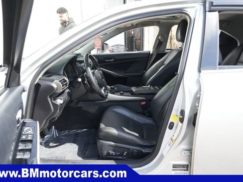 Used 2015 Lexus IS 250 RWD image 20