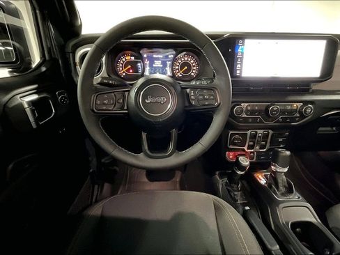 Used 2026 Jeep Wrangler Unlimited Sport AWD/4WD image 6