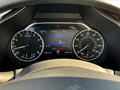 Used 2024 Nissan Murano SV image 10