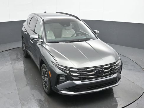 New 2026 Hyundai Tucson Limited AWD/4WD image 32