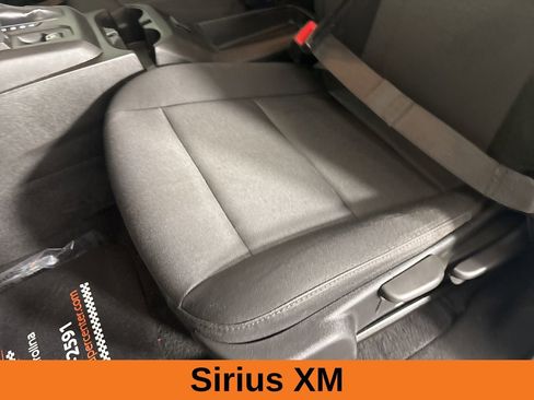 Used 2024 Chevrolet Colorado W/T image 10