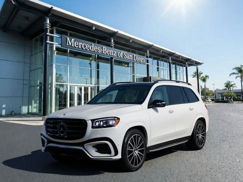 New 2026 Mercedes-Benz GLS 580 4MATIC image 1