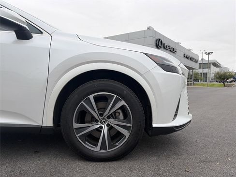 Used 2025 Lexus RX 350 Premium w/ Accessory Package AWD/4WD image 16