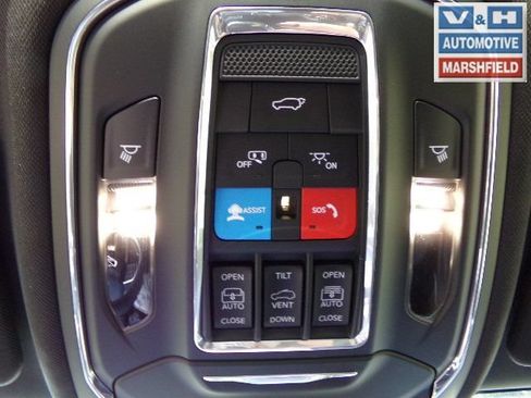 Used 2024 Jeep Grand Cherokee Limited 4xe AWD/4WD image 17