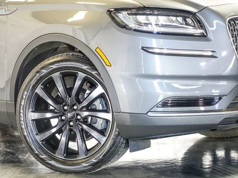 Used 2022 Lincoln Nautilus Reserve w/ Monochromatic Package AWD/4WD image 4