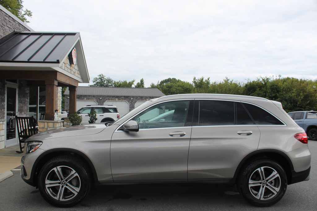 Used 2019 Mercedes-Benz GLC 300 4MATIC image 11