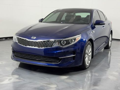 Used 2019 Kia Optima LX FWD image 9