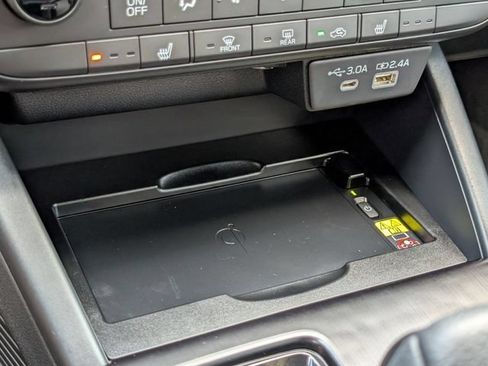 Used 2026 Subaru Outback Premium AWD/4WD image 30