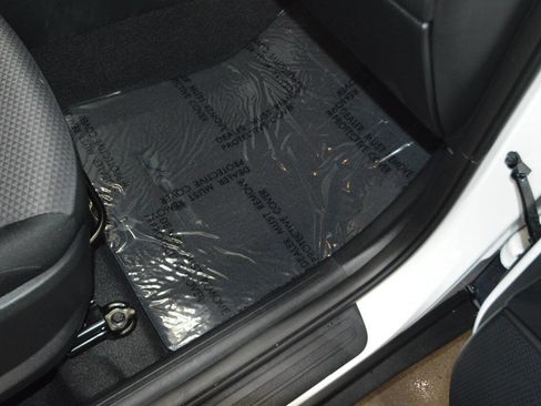 Used 2025 Kia Soul LX image 7