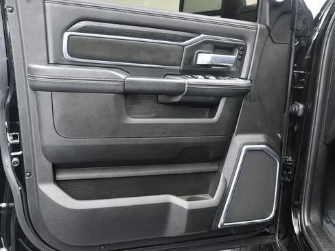 Used 2024 RAM 3500 Laramie w/ Night Edition image 11