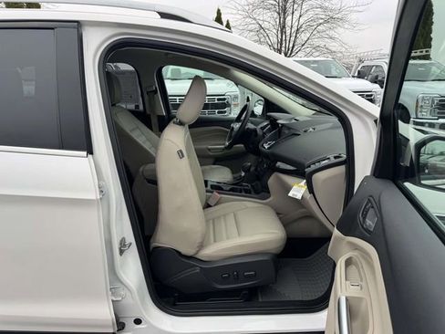 Used 2018 Ford Escape Titanium image 11