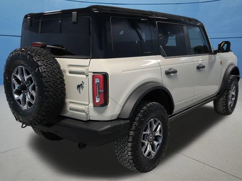 Used 2025 Ford Bronco Badlands AWD/4WD image 32