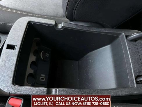 Used 2018 Jeep Cherokee Latitude w/ Safety Group image 34