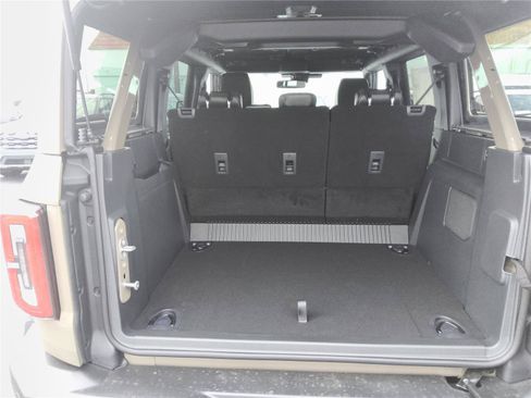 New 2026 Ford Bronco Outer Banks w/ Sasquatch Package AWD/4WD image 19