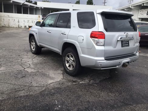 Used 2010 Toyota 4Runner SR5 image 3