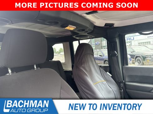 Used 2014 Jeep Wrangler Unlimited Sport w/ Quick Order Package 24S AWD/4WD image 6
