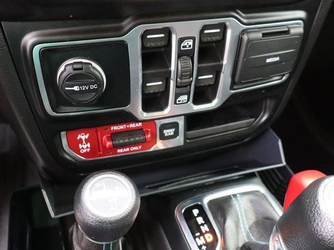 Used 2022 Jeep Wrangler Unlimited Rubicon 4xe w/ Cold Weather Group image 27