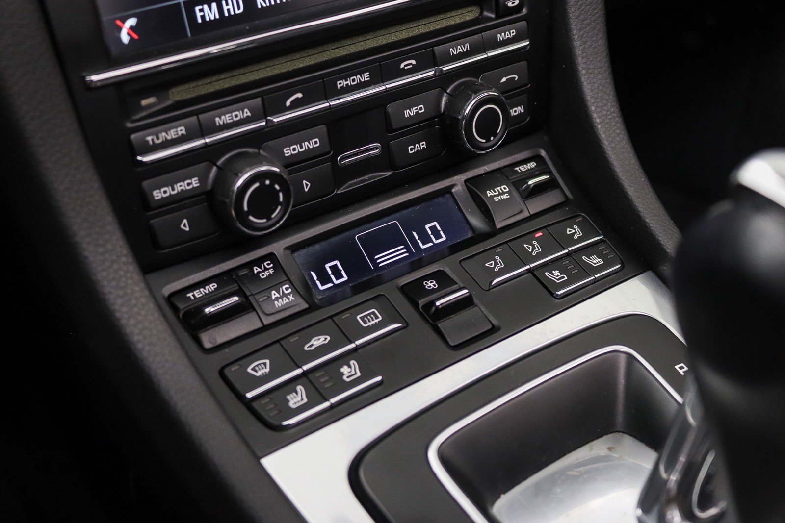 Used 2015 Porsche 911 Carrera image 36