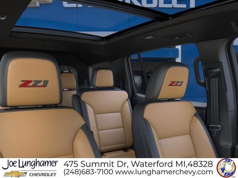 New 2027 Chevrolet Traverse Z71 w/ Enhanced Driving Package AWD/4WD image 26