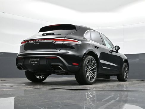 New 2026 Porsche Macan image 34