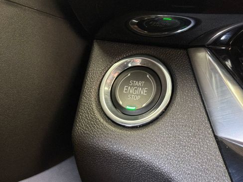 Used 2024 Buick Envista Sport Touring w/ Convenience I Package FWD image 6