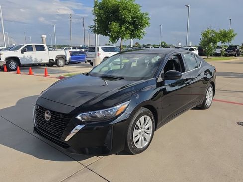 Used 2025 Nissan Sentra S FWD image 10