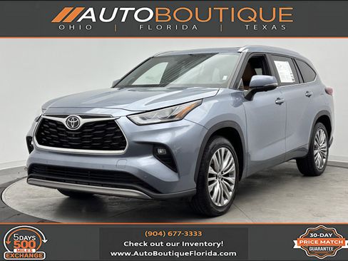 Used 2023 Toyota Highlander Platinum FWD image 1